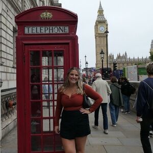 Meet your Posher, Emily